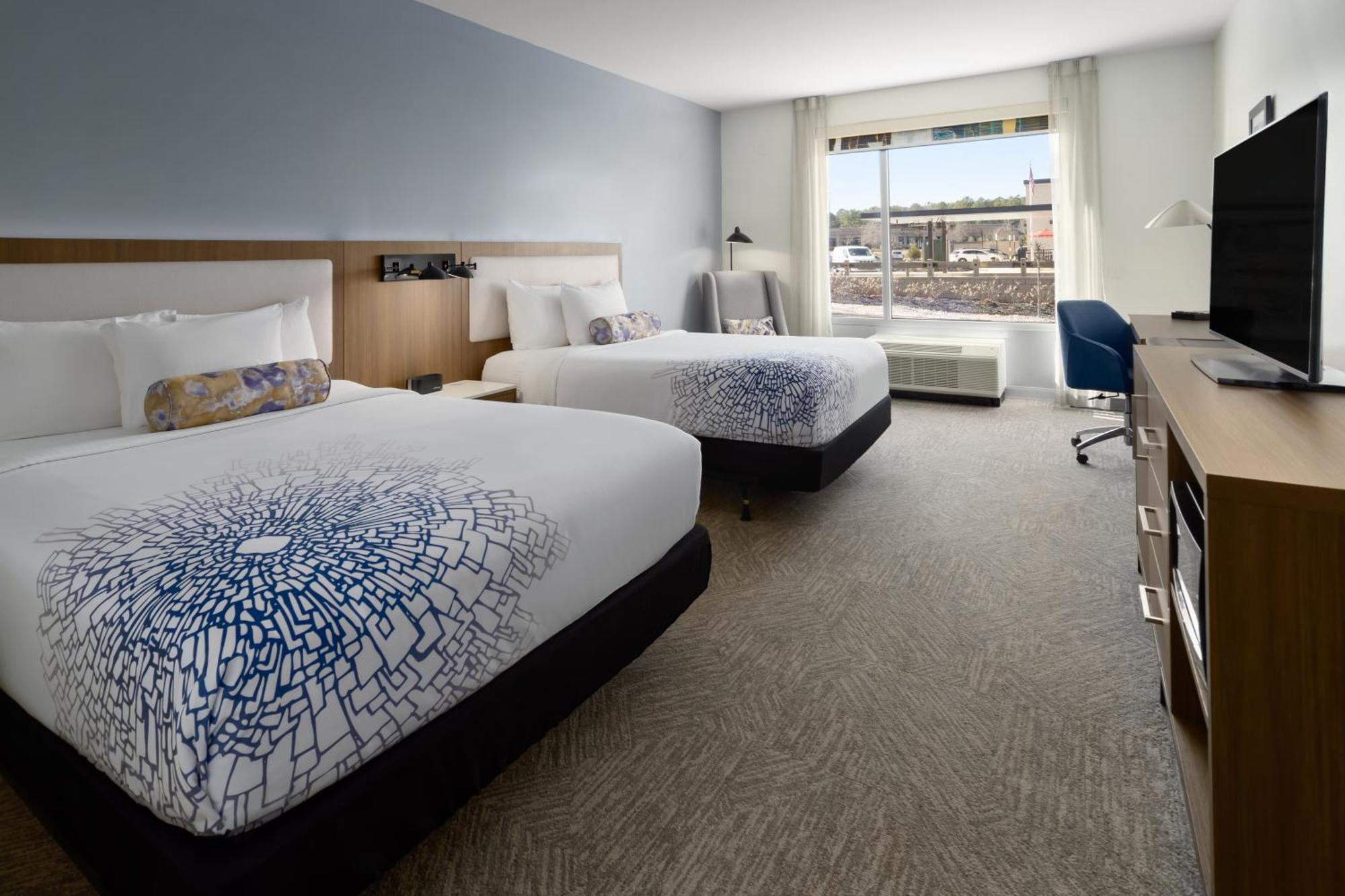La Quinta Inn & Suites By Wyndham โลคัสท์โกรฟ ภายนอก รูปภาพ